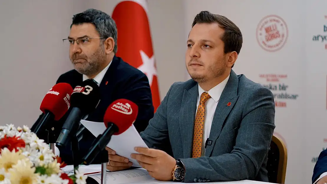 '15 Temmuz Kirli Hesapların Alt Üst Olduğu Gündür'