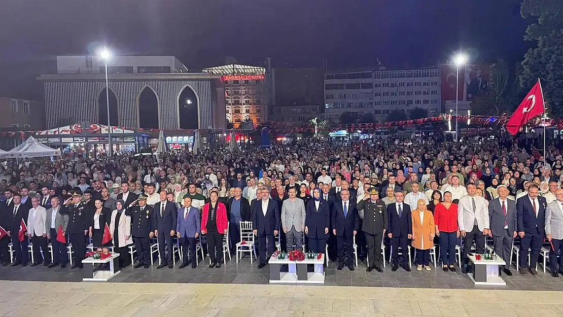 '15 Temmuz Sadece Direniş Ve Dirilişin Değil Yeniden Doğuşun da Adıdır'