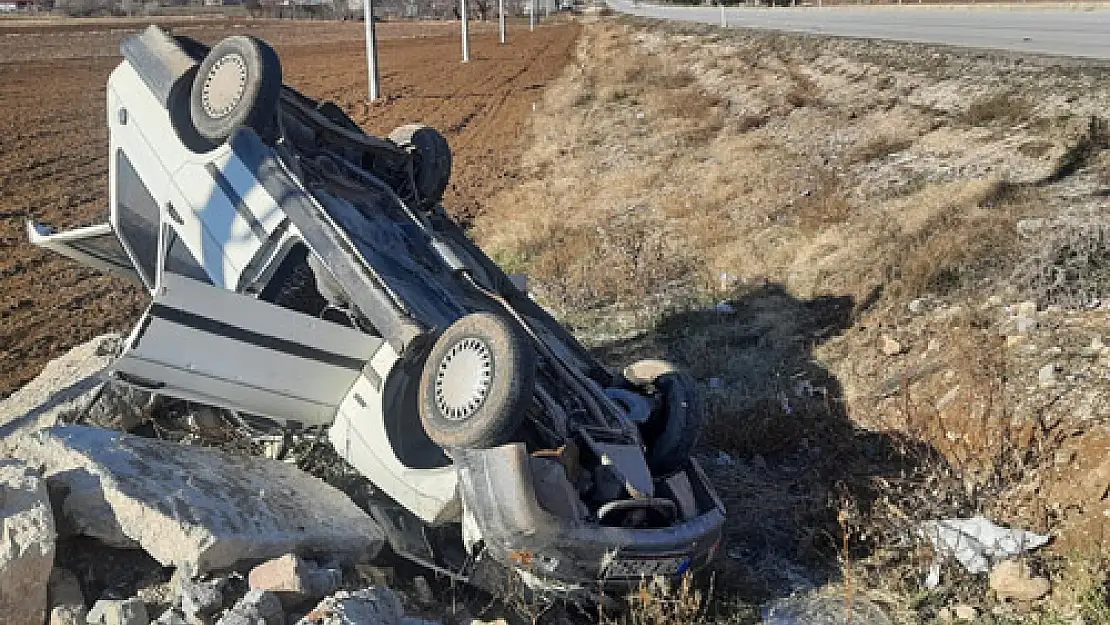 2 ayrı trafik kazasında 3 kişi yaralandı