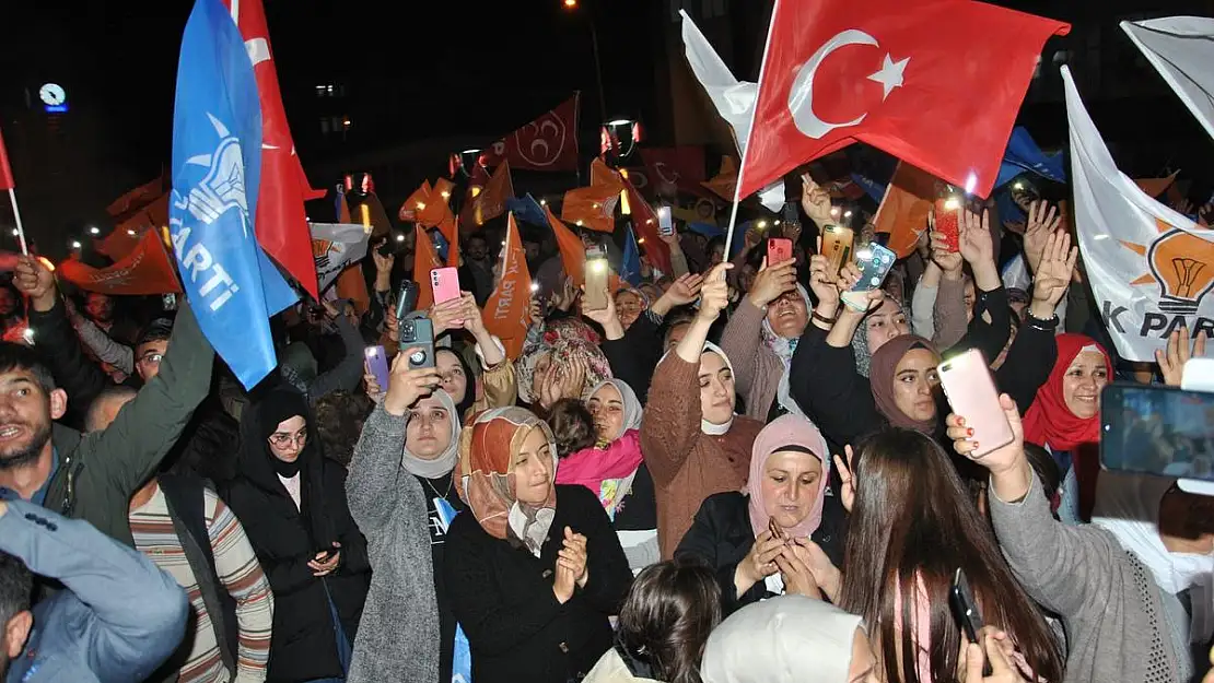 21 bin seçmeni olan o ilçede yaklaşık 17 bin kişi Cumhurbaşkanı Erdoğan'a oy verdi