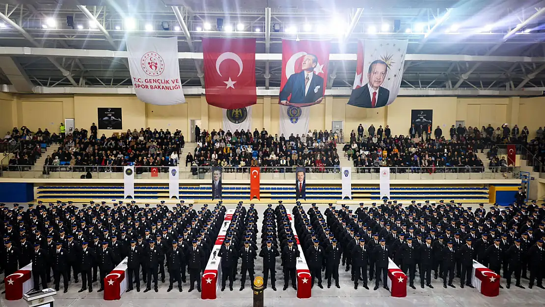 456 polis mezun oldu