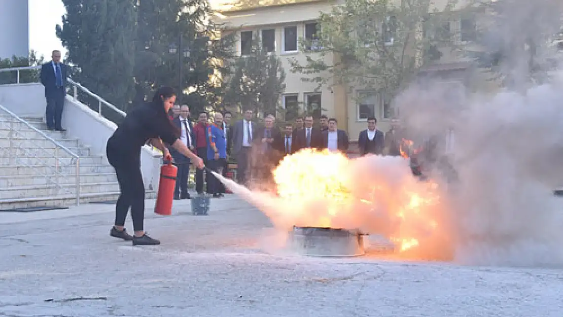 Adliye personeline afet eğitimi verildi