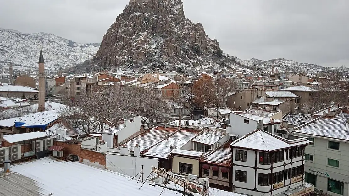 Afyon Kar Yağışı Sonrası Beyaza Büründü