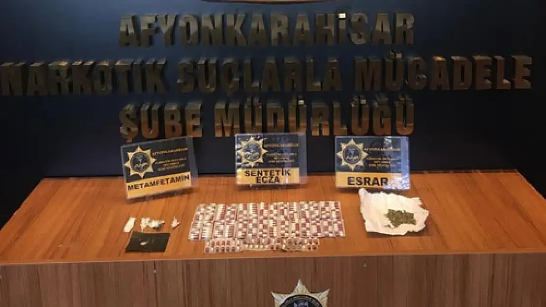 Afyon Polisi'nden sokak satıcılarına sabah operasyonu