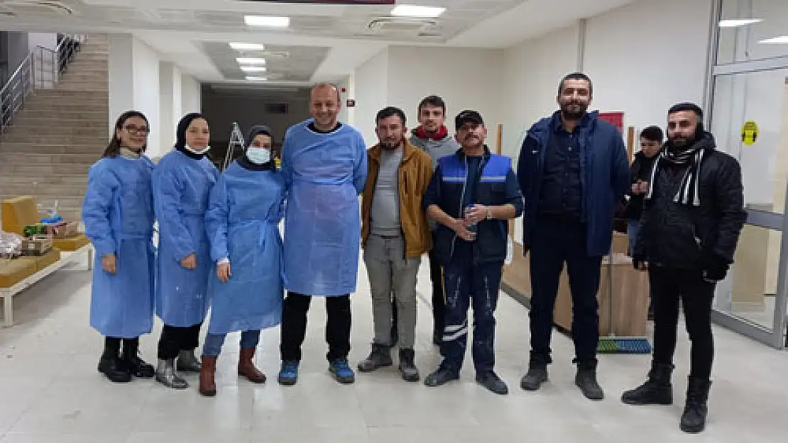 Afyon sağlık ekipleri, Hatay'da zarar gören hastanenin tadilatını tamamladı