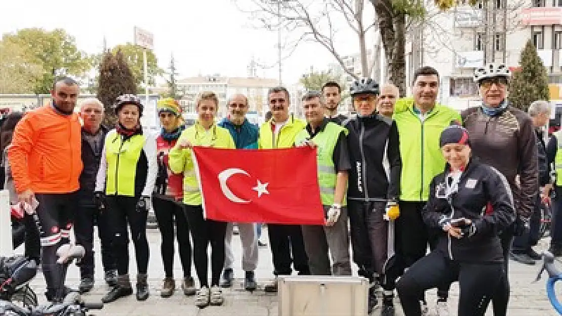 Afyon ve Aydınlı bisikletçiler bir arada