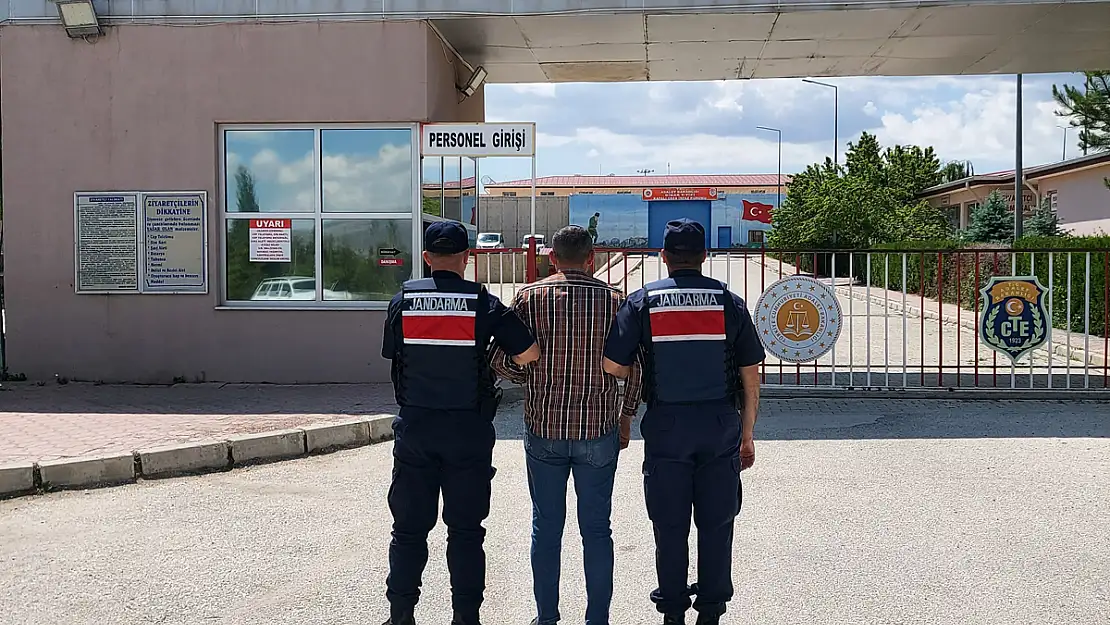 Afyon'da 2 Yıl 3 Ay Hapis Cezası İle Aranan Şahıs Yakalandı