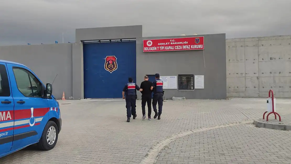 Afyon'da 2 Yıl 9 Ay Hapis Cezası İle Aranan Şahıs Yakalandı