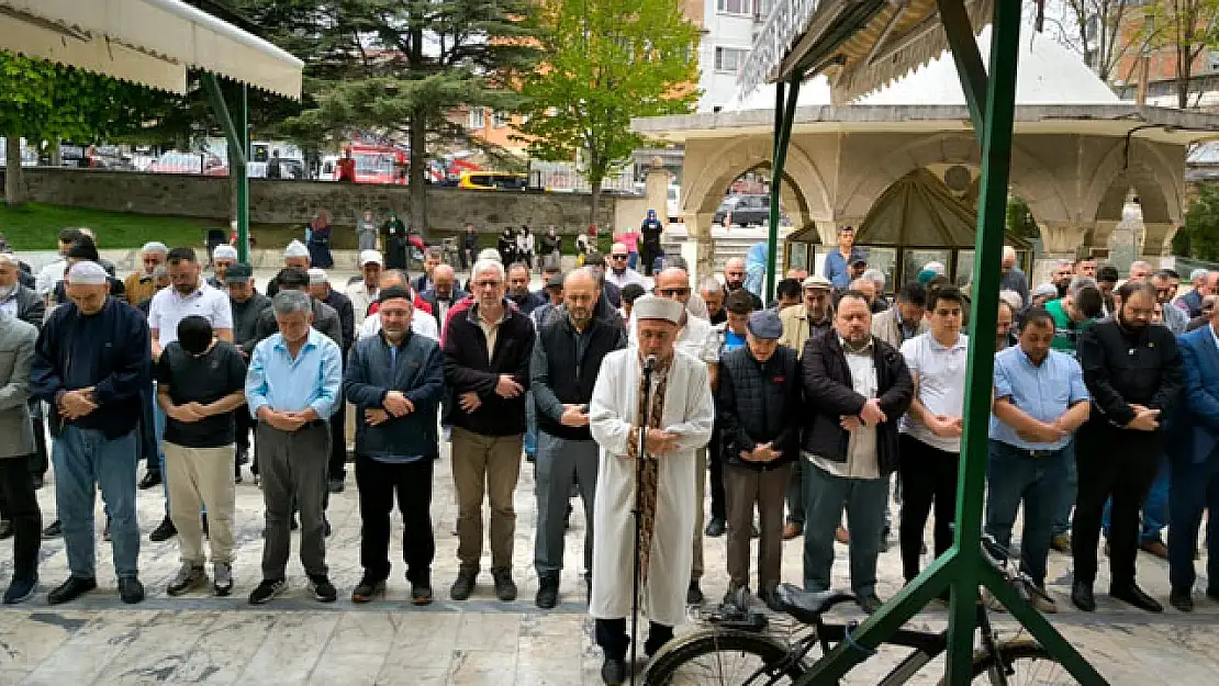 Afyon’da gıyabi cenaze namazı