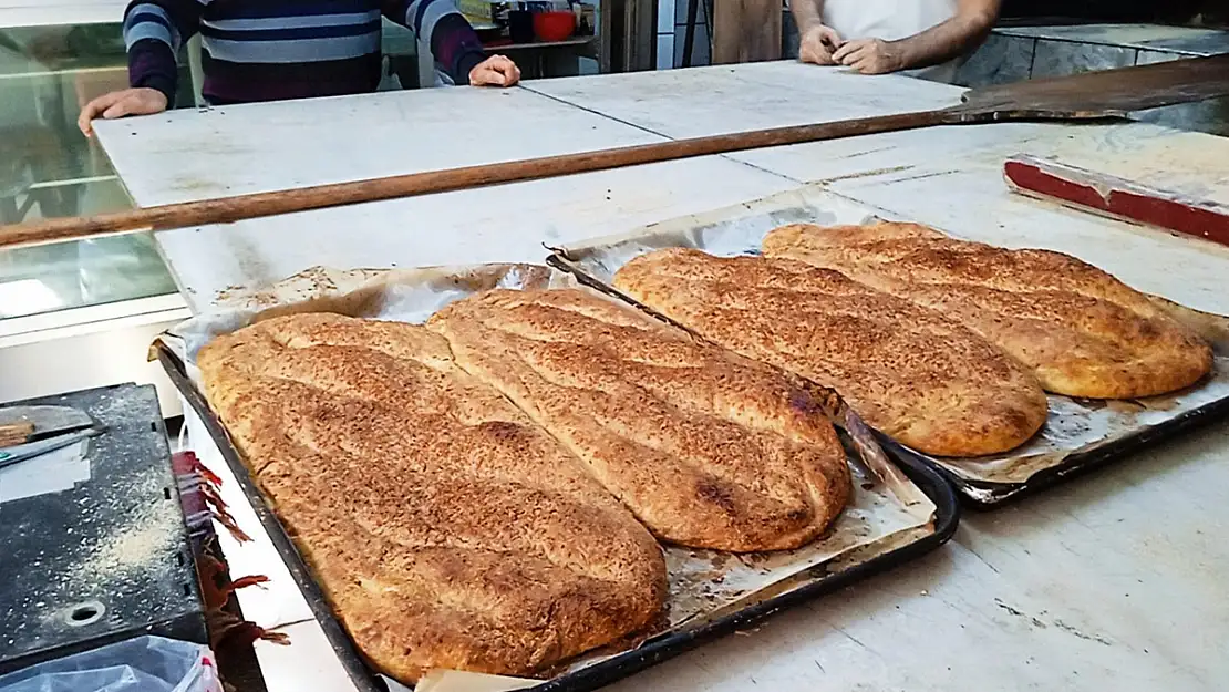 Afyon'da Haşhaşlı Tahinli Pideye Bu Yıl Da İlgi Yoğun