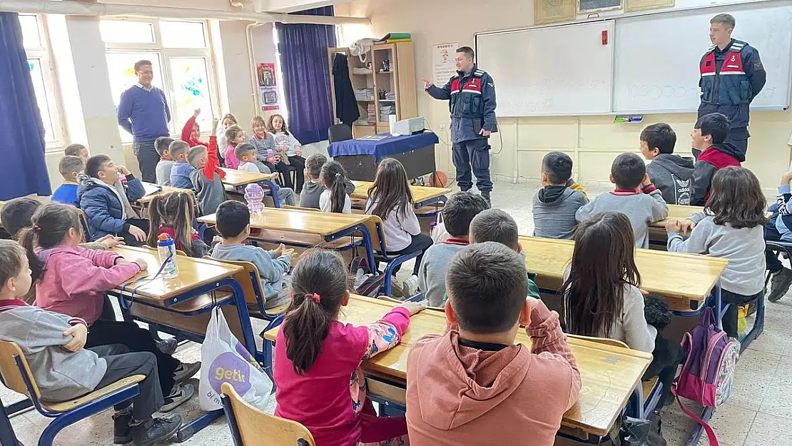 Afyon’da Minikler Jandarmayı Çizgi Film İle Tanıdı