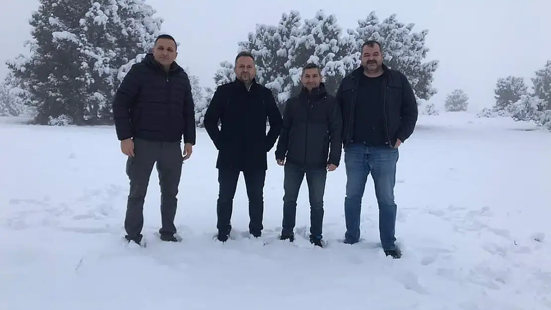 Afyon'da Kar Yağışını Duyanlar Soluğu O Köyde Aldı