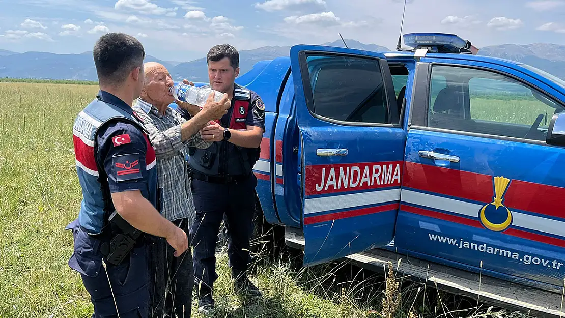 Afyon’da Kayıp Olarak Aranan 78 Yaşındaki Adamı Jandarma Buldu