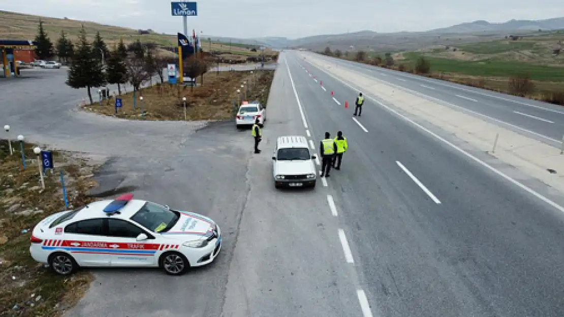 Afyon'da Kurallara Uymayan Sürücüler Dron İle Tespit Edildi