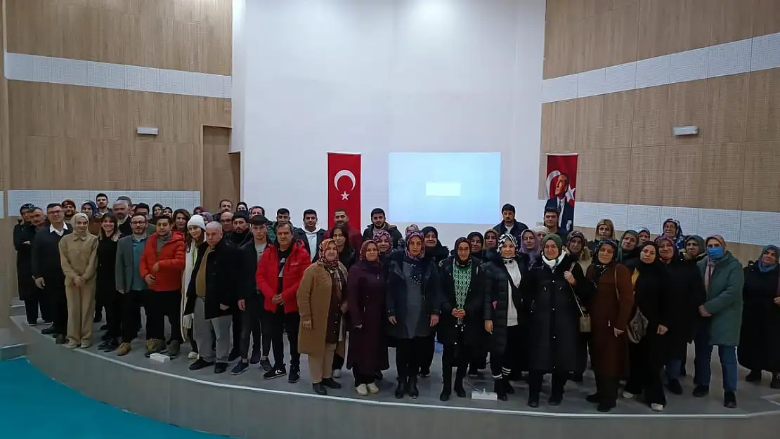 Afyon'da Okul Kantini Çalışanlarına Yönelik Eğitim Verildi