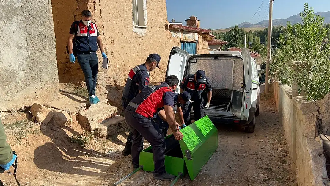 Afyon’da şüpheli ölüm: Evinde ölü bulundu