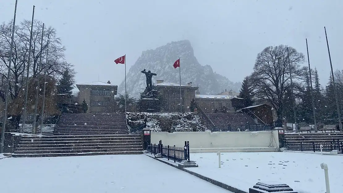 Afyonkarahisar ve bölgesine soğuk hava etkisini arttıracak