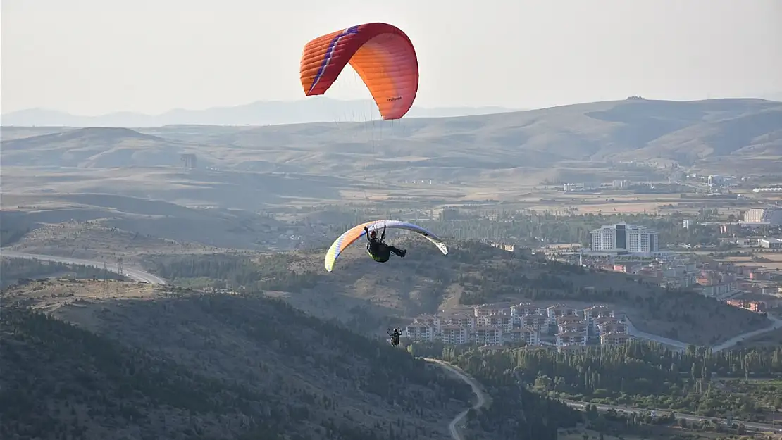 Afyonkarahisar'da ilk kez yamaç paraşütü festivali düzenlenecek