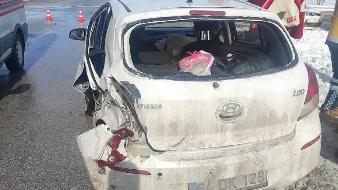 Afyonkarahisar'da trafik kazası: 1 ölü, 5 yaralı