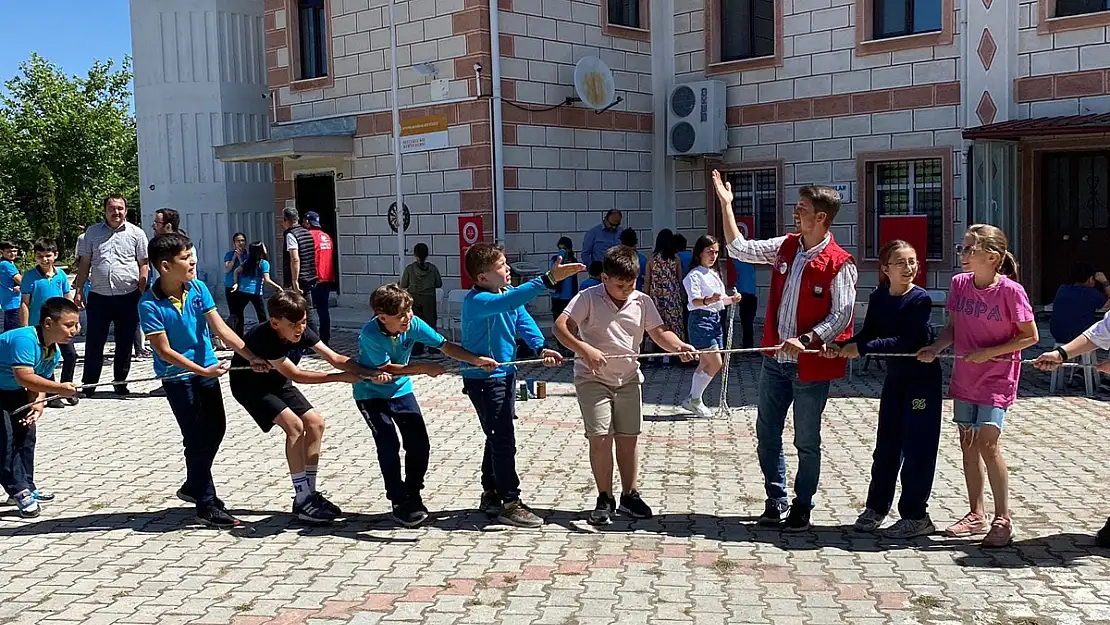 Afyonkarahisar’da Yılsonu Şenliği Düzenlendi