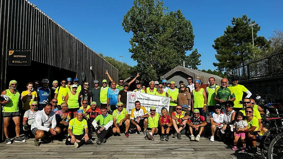 Afyon’lu bisikletçiler Kocaali’de pedal çevirdi