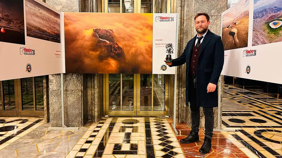 Afyonlu Fotoğraf Eğitmeninden Gururlandıran Başarı