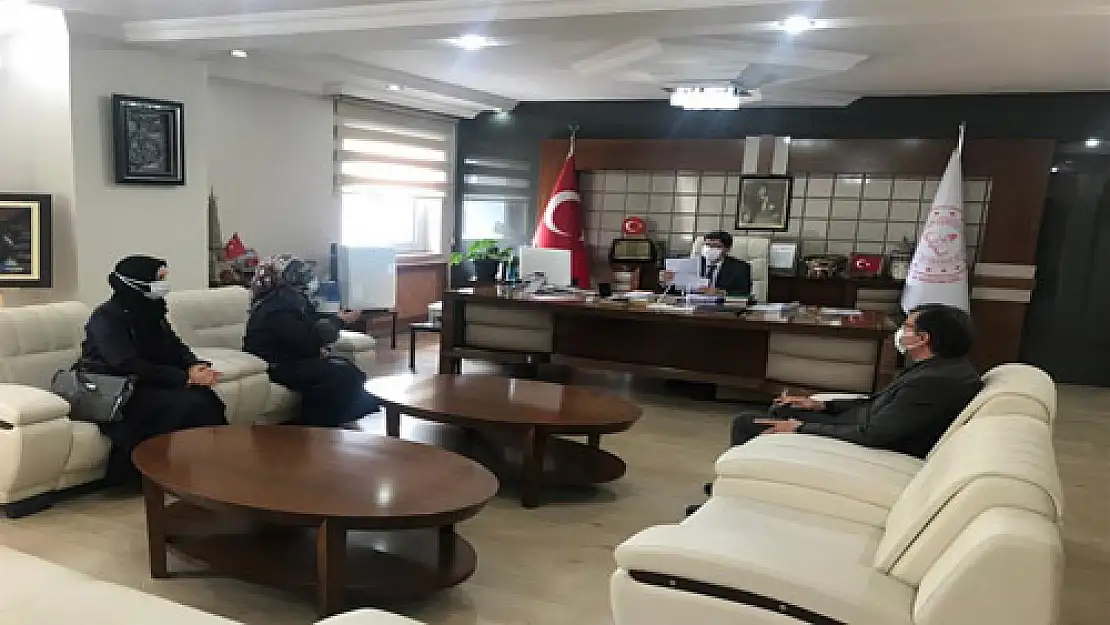 Afyonlu öğretmenlerden biyoloji dersi için dev katkı