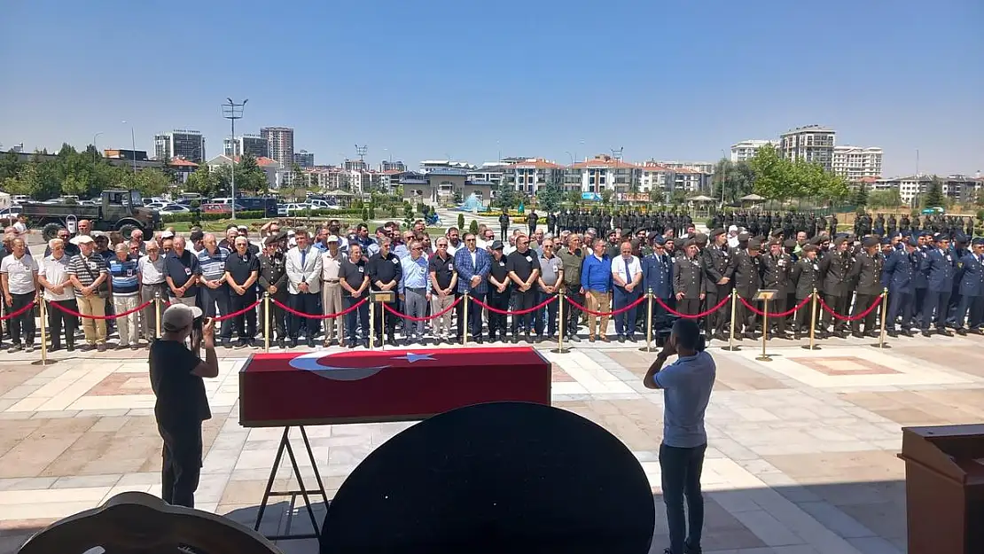 Afyon'lu Tümgeneral Özdeğirmenci toprağa verildi