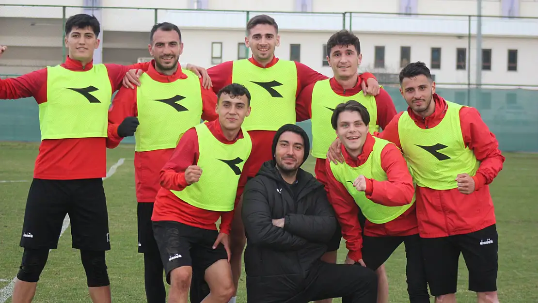 Afyonspor Maç Saatini Bekliyor