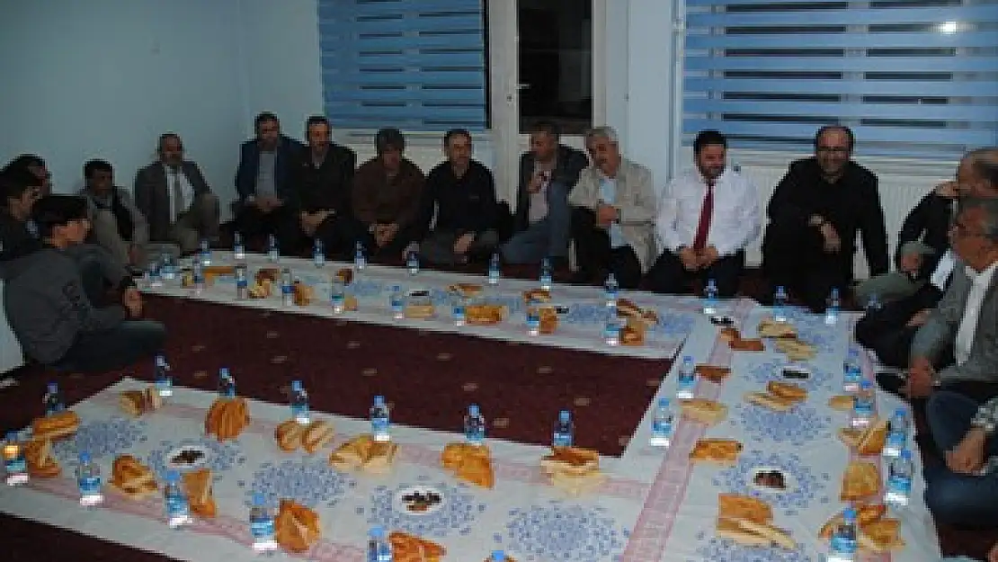 AGD'den Ramazan ruhuna uygun ümmet iftarı