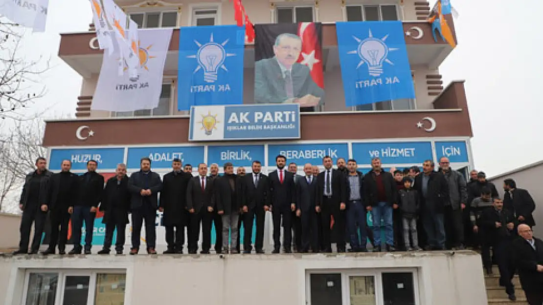 AK Parti Döğer, Erkmen ve Işıklar'da kongreye gitti