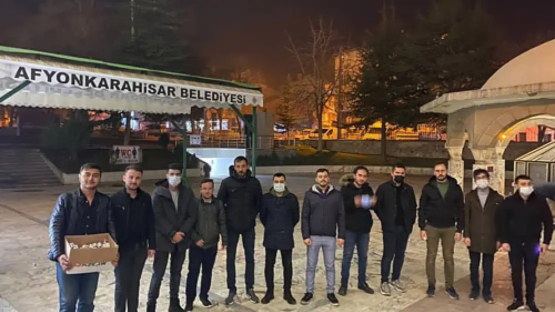 AK Parti gençleri Genç İHH'lıları dualarla andı