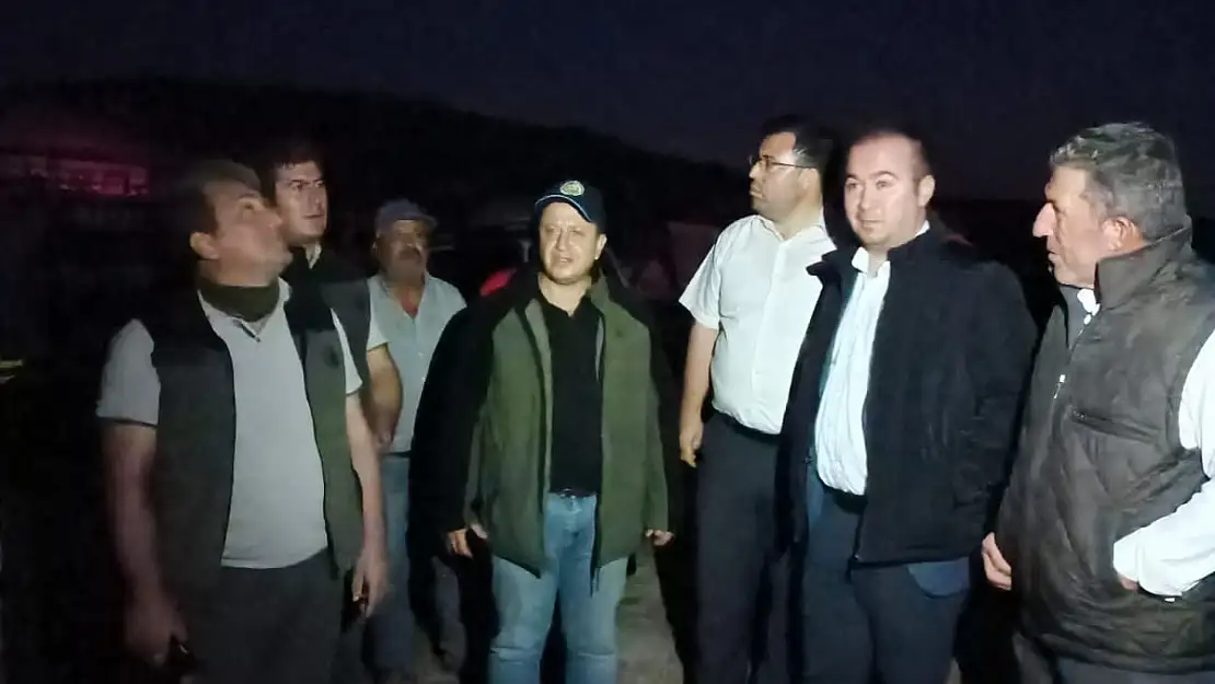 AK PArti İl Başkanı Uluçay da yangın mahalline gitti