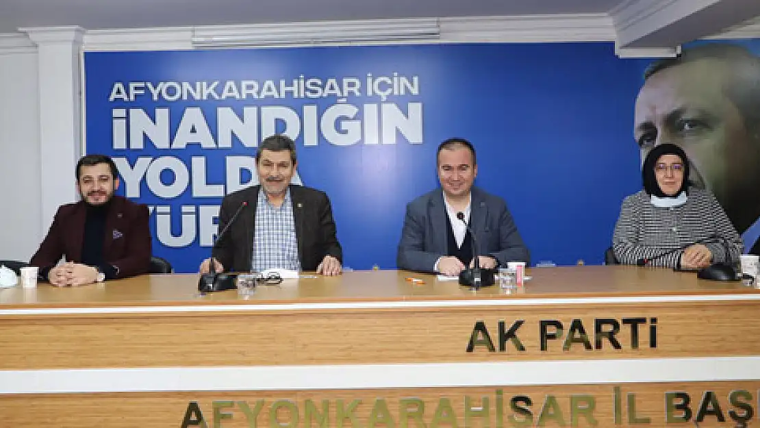 AK Parti toplantısına Ürün de katıldı