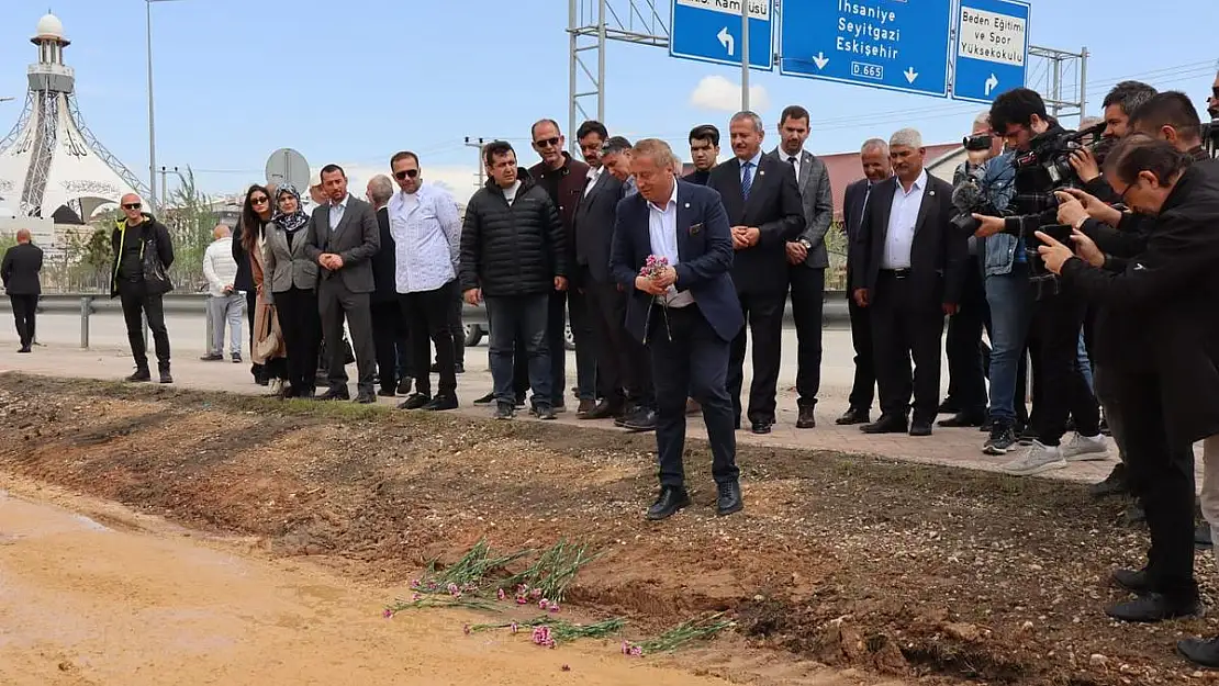 'Uyduruk temelle aldatan AKP iktidarı yerli ve milli değil yalancıdır'