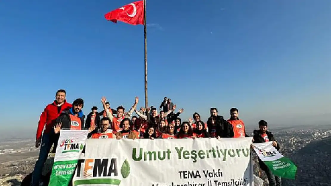 AKÜ Genç TEMA topluluğu  Afyon’un tarihi mekanların gezdi