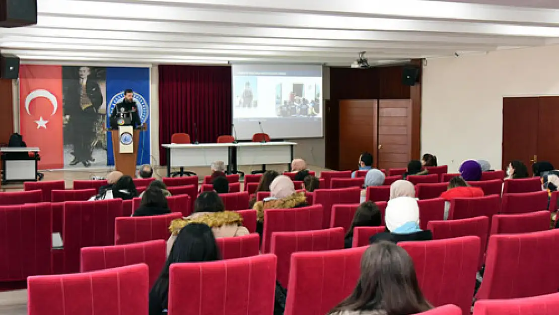 AKÜ’lü öğrencilere “Narko Gençlik” semineri verildi