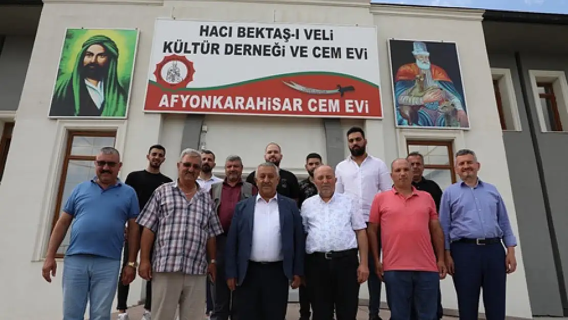 “Alevi kardeşlerimizle her daim bir ve beraberiz”