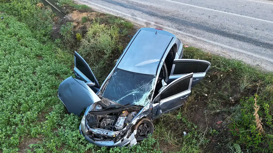 Ambulansla Otomobil Birbirine Girdi Çok Sayıda Yaralı Var