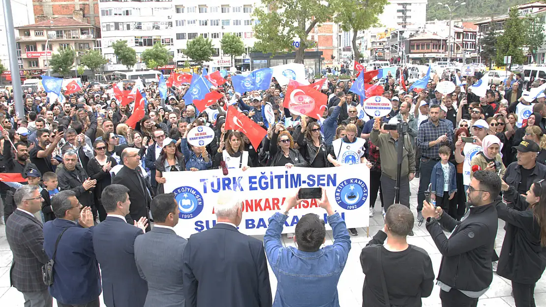 Andımız'ı Hep Birlikte Okudular