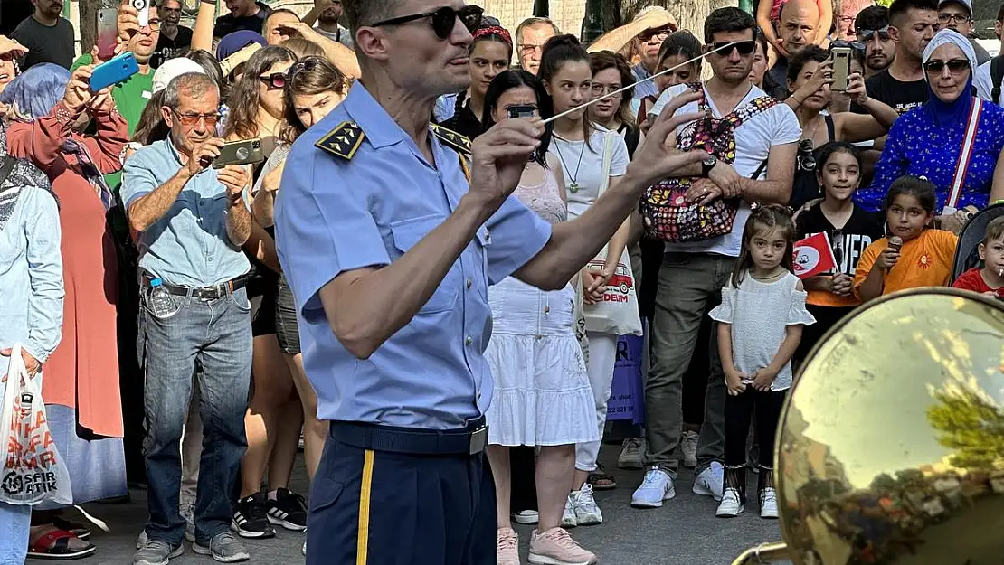 Askeri Bando Takımı'ndan 'Zafer' konseri