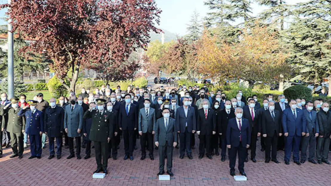 Atatürk her kesimi kucaklayan millet adamıydı