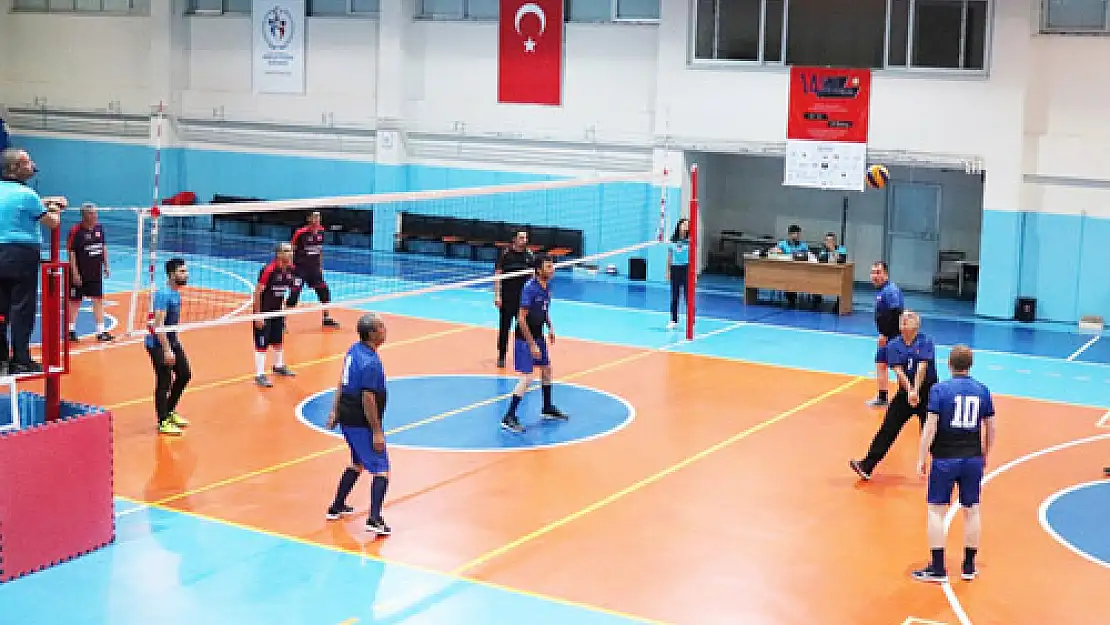 ATSO Spor Oyunları'nda  voleybol heyecanı başladı