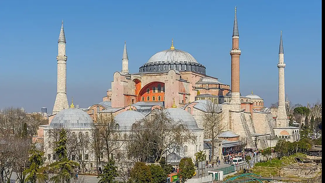 Ayasofya'nın İlginç Özelliklerini Biliyor Musunuz?