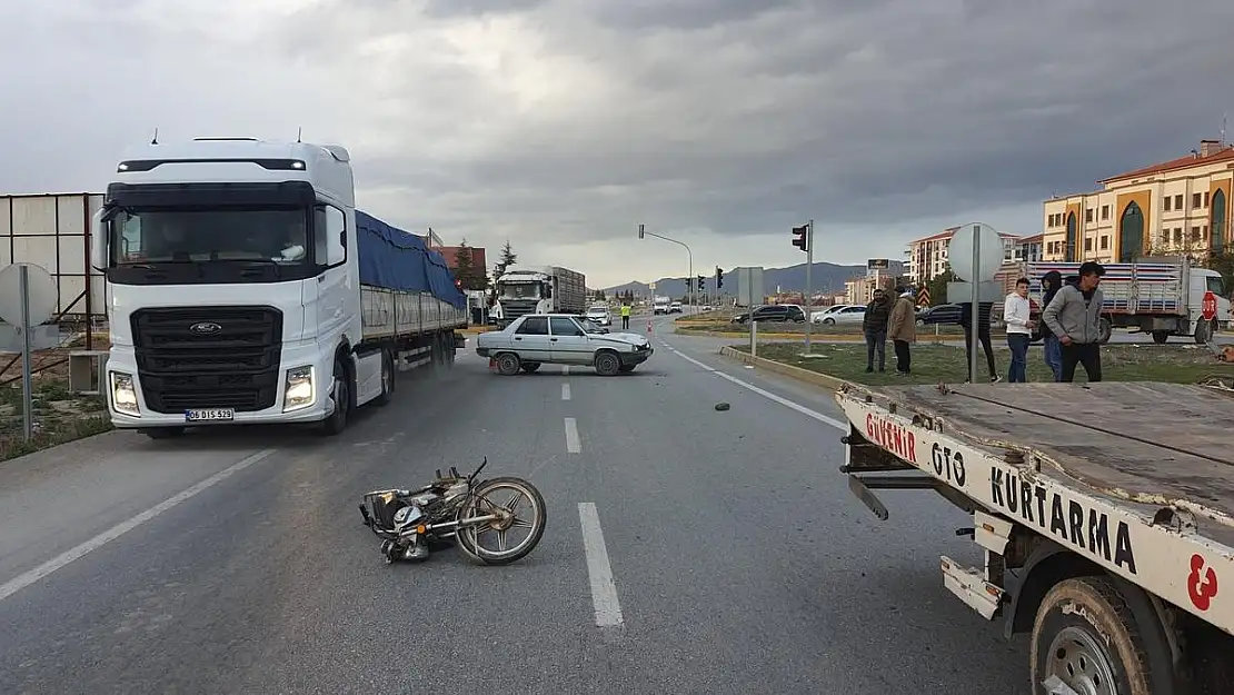 Babanın öldüğü motosiklet kazasında oğlu da hayata tutunamadı