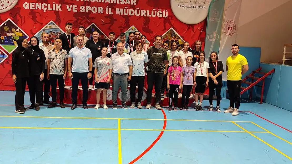 Badmintoncular Zafer için yarıştı