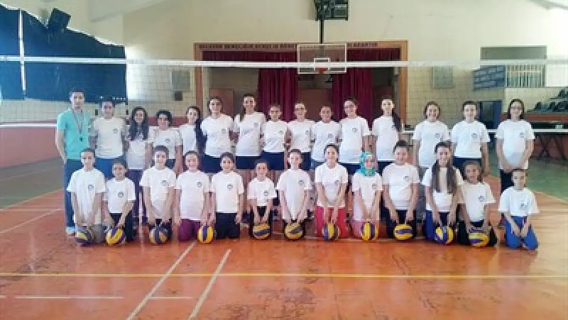 Belediye'nin Voleybol Okulu tamamlandı – Kocatepe Gazetesi