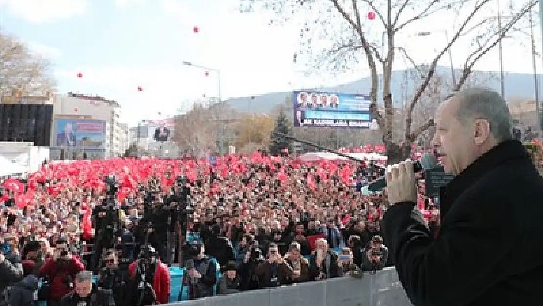 'Benim Afyonkarahisarlı kardeşim teröristlere oy vermez'