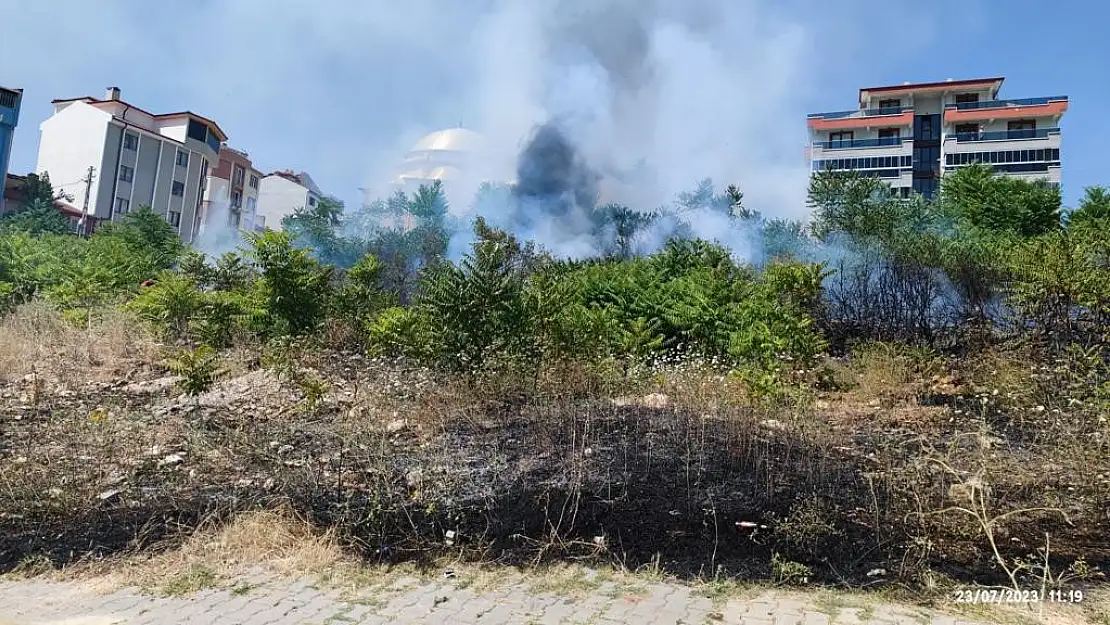 Bilecik’te makilik çıkan yangın büyümeden söndürüldü