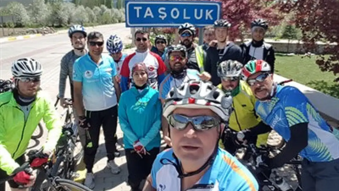 Bisikletçiler Taşoluk'ta pedal çevirdi – Kocatepe Gazetesi